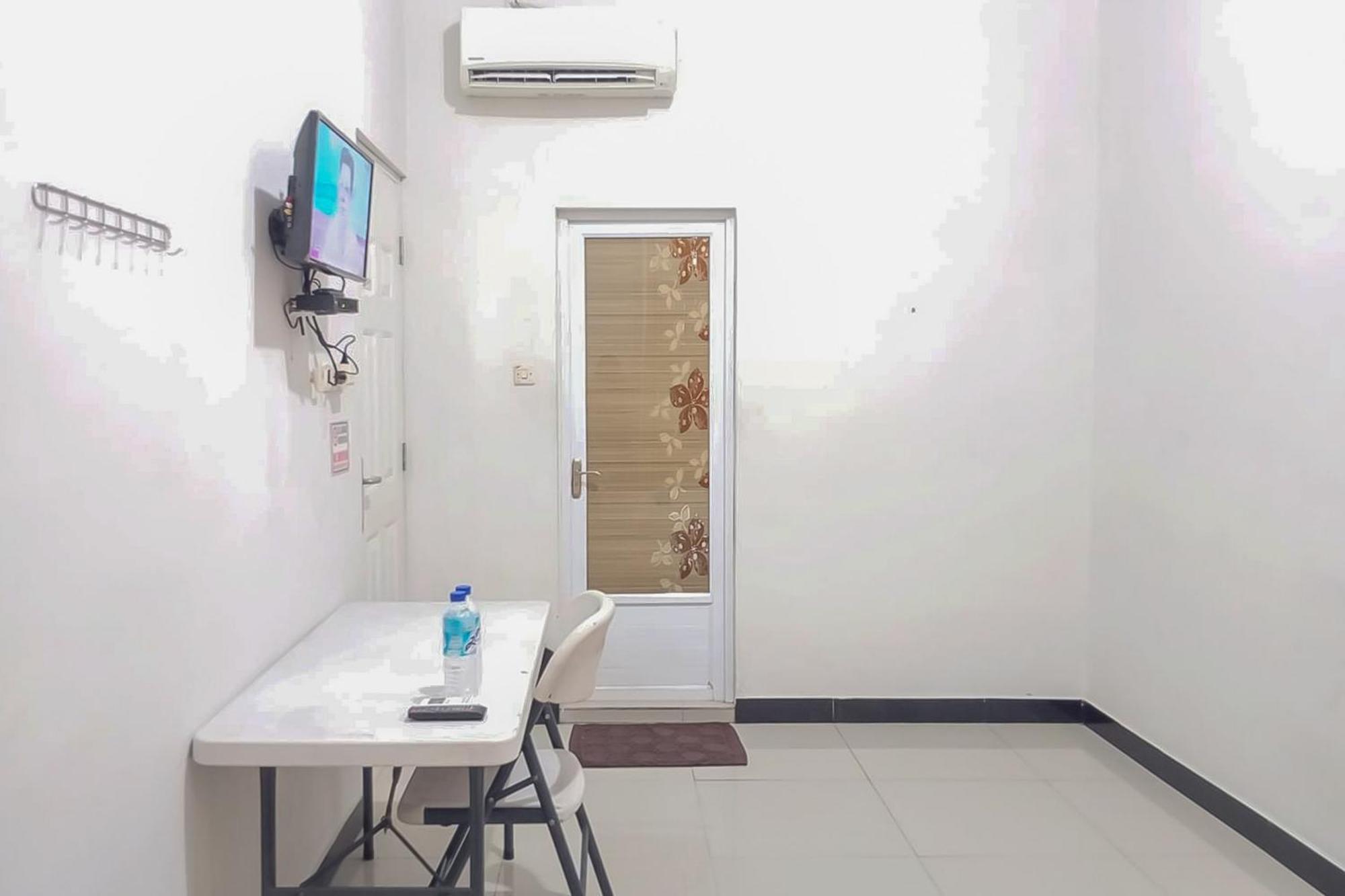 Waringin Guest House Tegal Mitra Reddoorz المظهر الخارجي الصورة