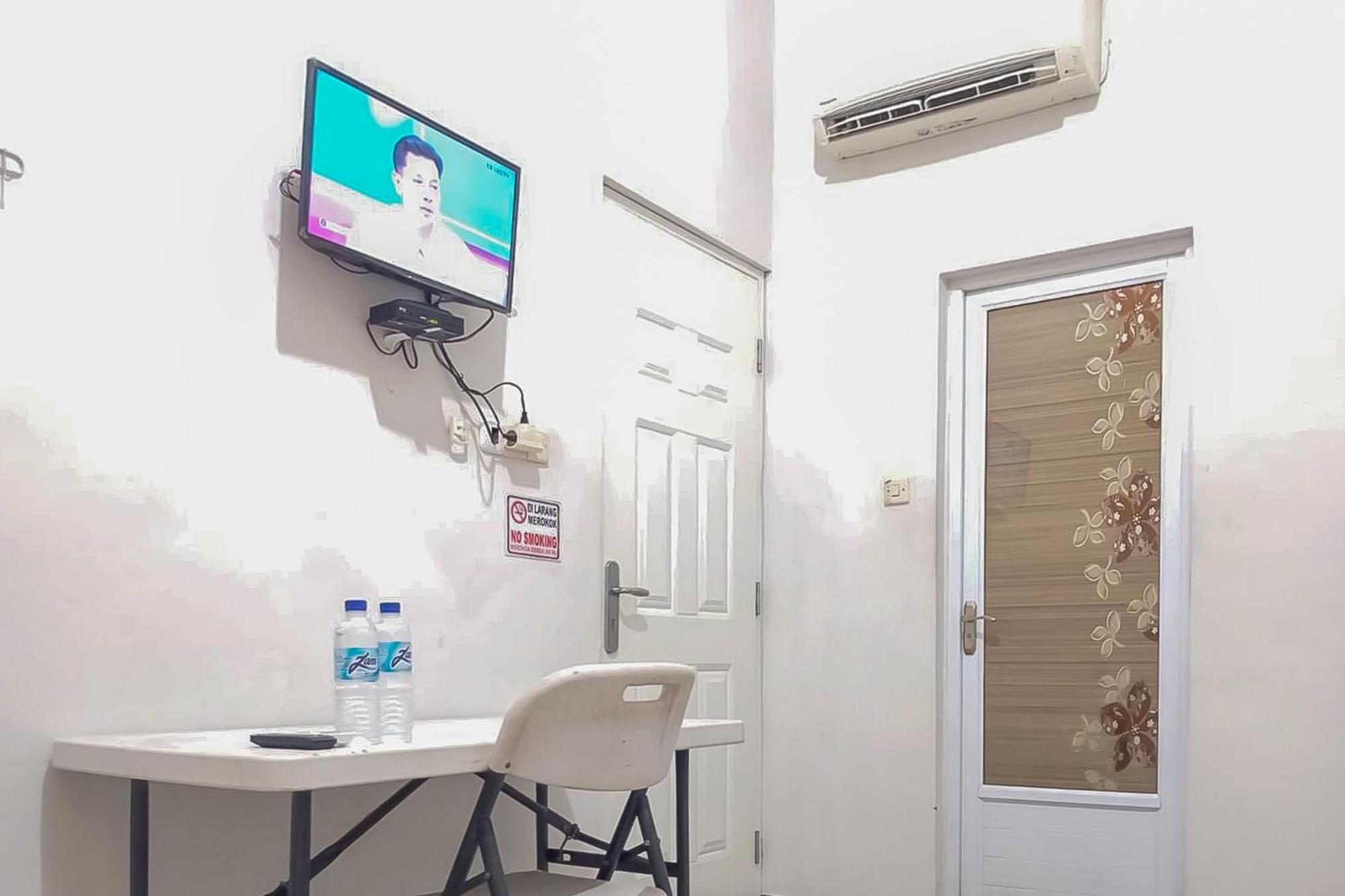 Waringin Guest House Tegal Mitra Reddoorz المظهر الخارجي الصورة