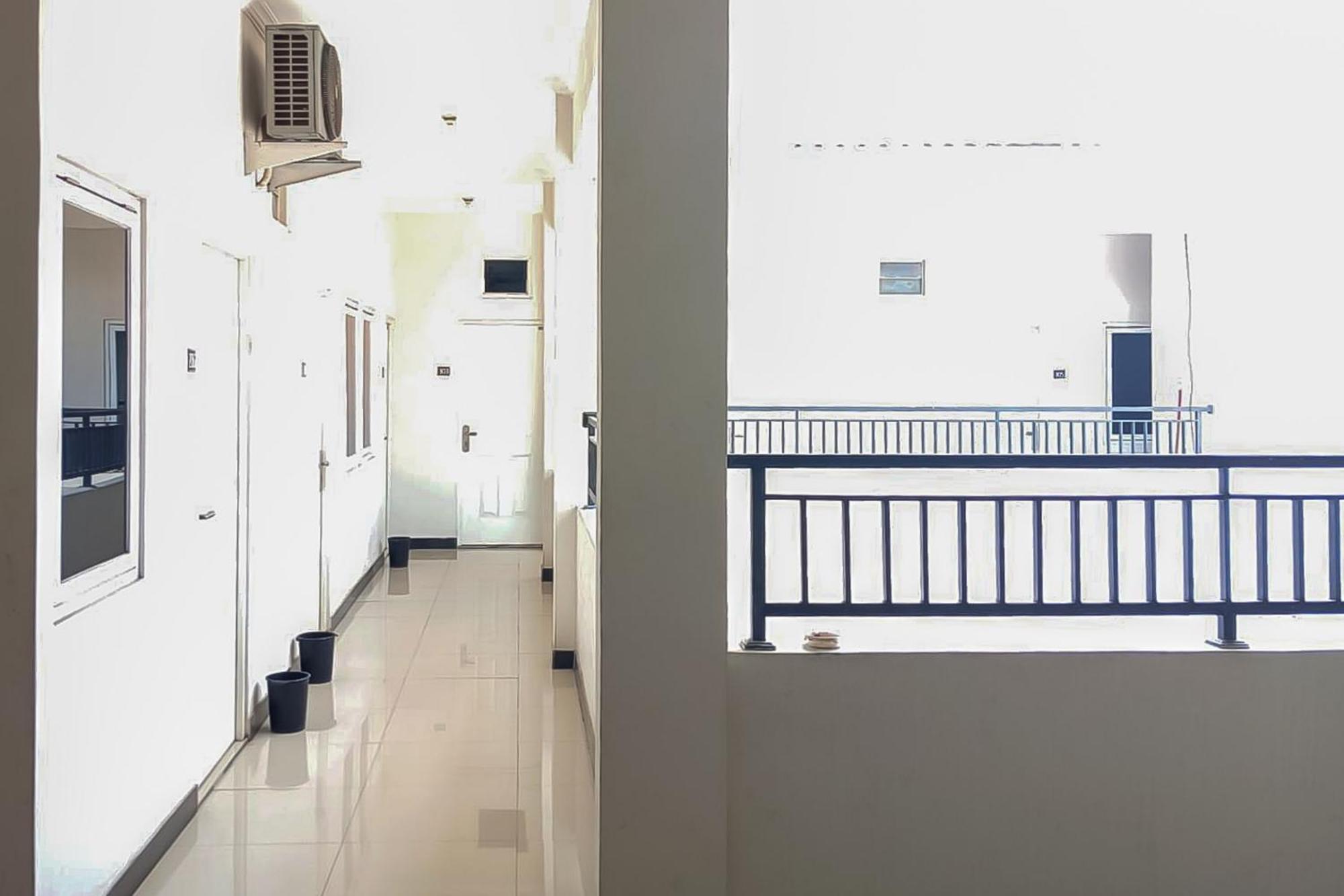 Waringin Guest House Tegal Mitra Reddoorz المظهر الخارجي الصورة